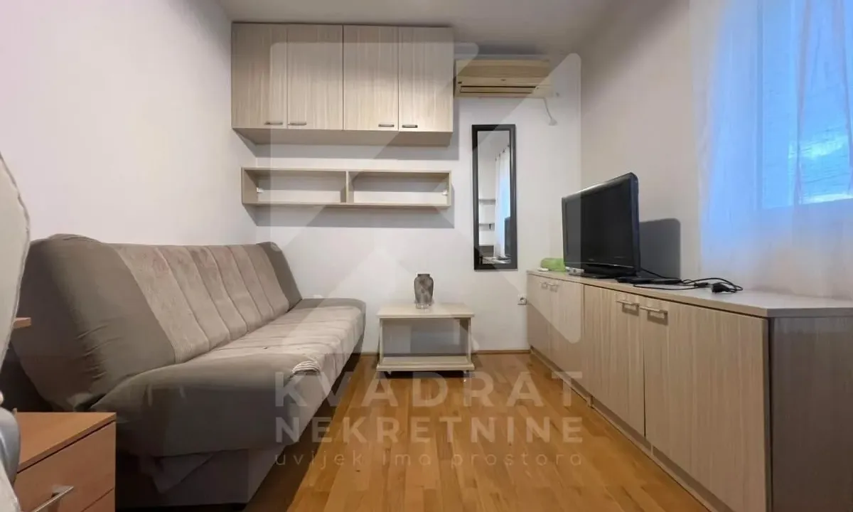 Rent, studio apartment, 25m², Dalmatinska ulica, Podgorica