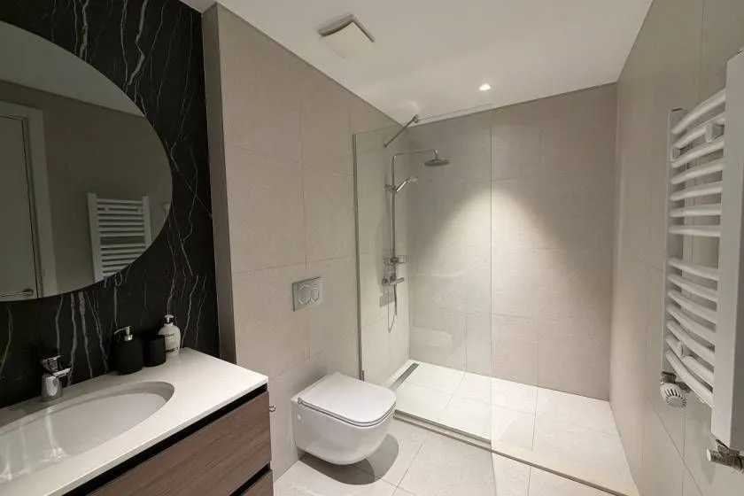 Izdavanje, jednosoban stan, 71m², Beograd Na Vodi, Beograd