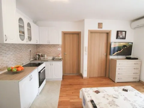 Sale, one bedroom apartment, 33m², Centar, Podgorica - image 8