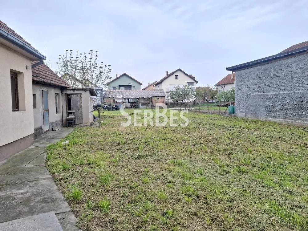 Prodaja, plac, 1024m², Futog, Novi Sad Sve Podlokacije