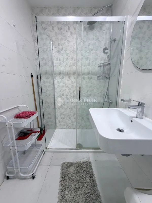 Izdavanje, jednosoban stan, 50m², Central Point, Podgorica