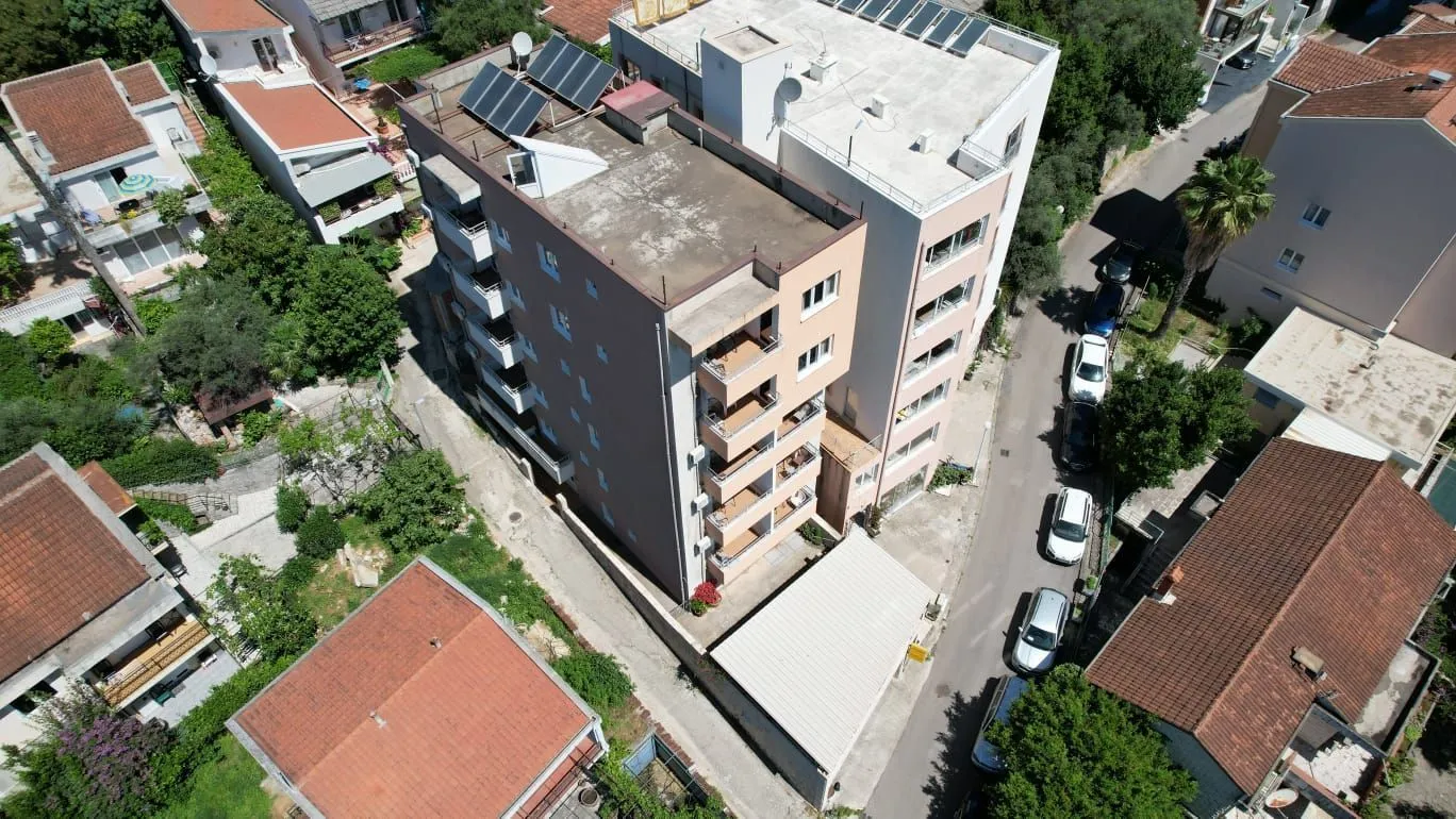 Sale, house, 1000m², Bečići, Budva