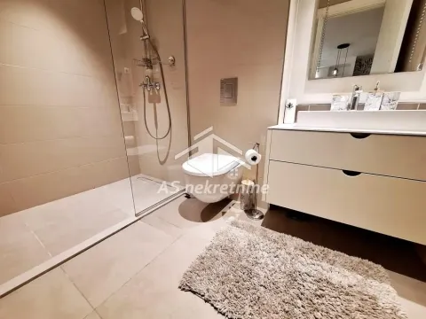 Rent, two bedroom apartment, 54m², Savski Venac, Beograd - image 12