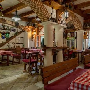 Prodaja, ugostiteljski objekat, 420m², Prčanj, Kotor