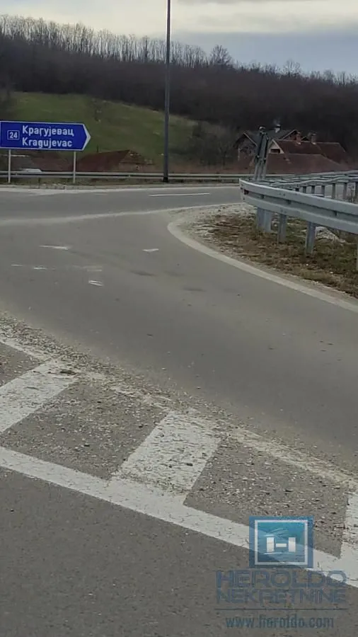 Izdavanje, plac, 1300m², Batočina, Srbija