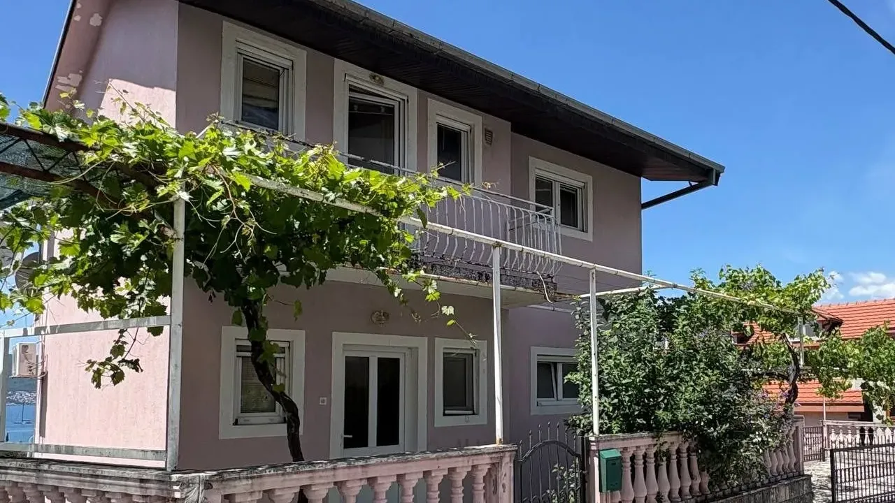 Sale, house, 180m², Tivat, Crna Gora