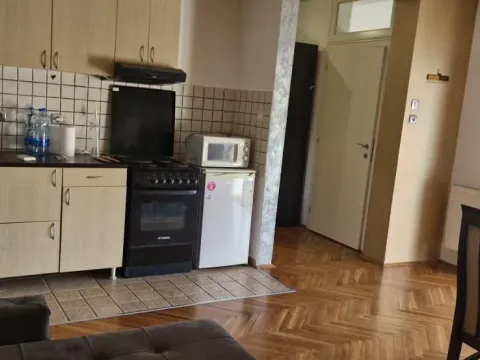 Izdavanje, dvosoban stan, 47m², Socijalno, Novi Sad Sve Podlokacije - image 3