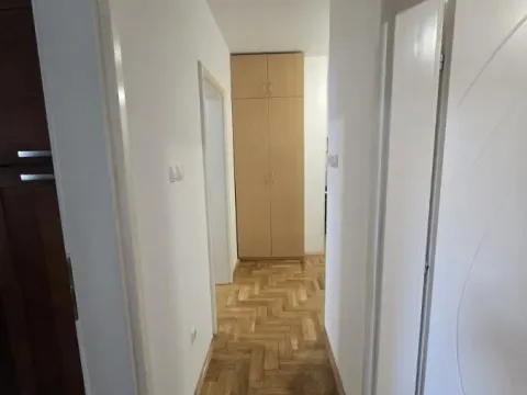 Izdavanje, dvosoban stan, 64m², Sajmište, Novi Sad - image 14