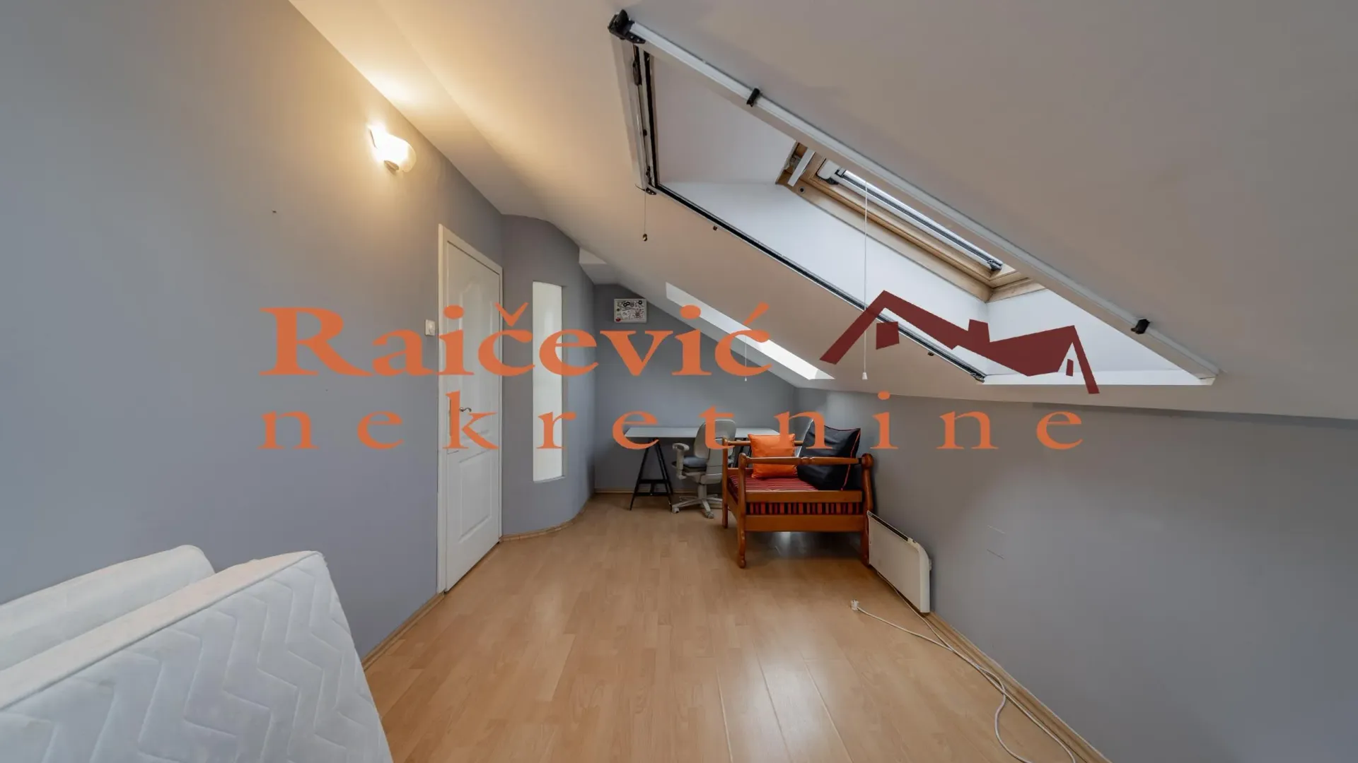 Prodaja, stan, 158m², Zemun Sve Podlokacije, Beograd
