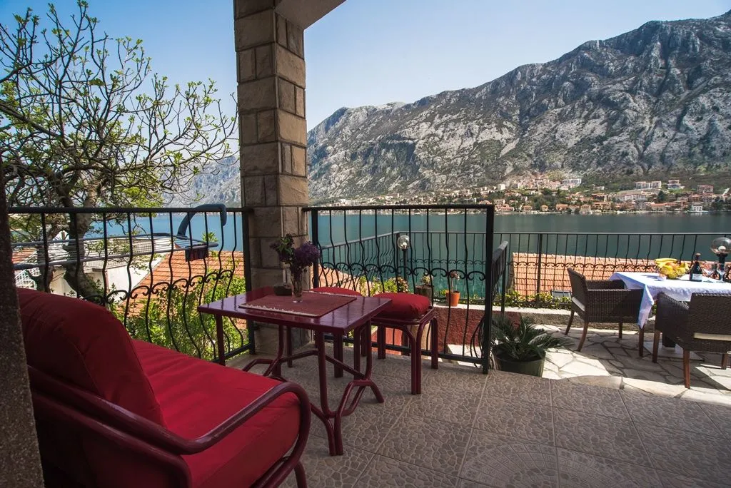 Sale, house, 260m², Muo, Kotor