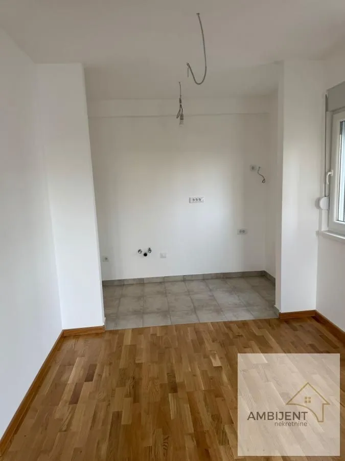 Rent, three bedroom apartment, 56m², Ledine, Beograd