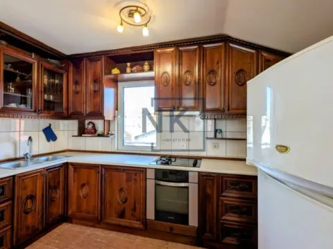 Prodaja, trosoban stan, 102m², Stari Aerodrom, Podgorica - image 7