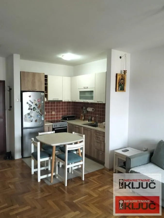 Prodaja, jednosoban stan, 41m², Bulevar Evrope, Novi Sad Sve Podlokacije
