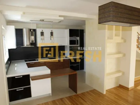 Prodaja, kuća, 304m², Kokoti, Podgorica - image 14