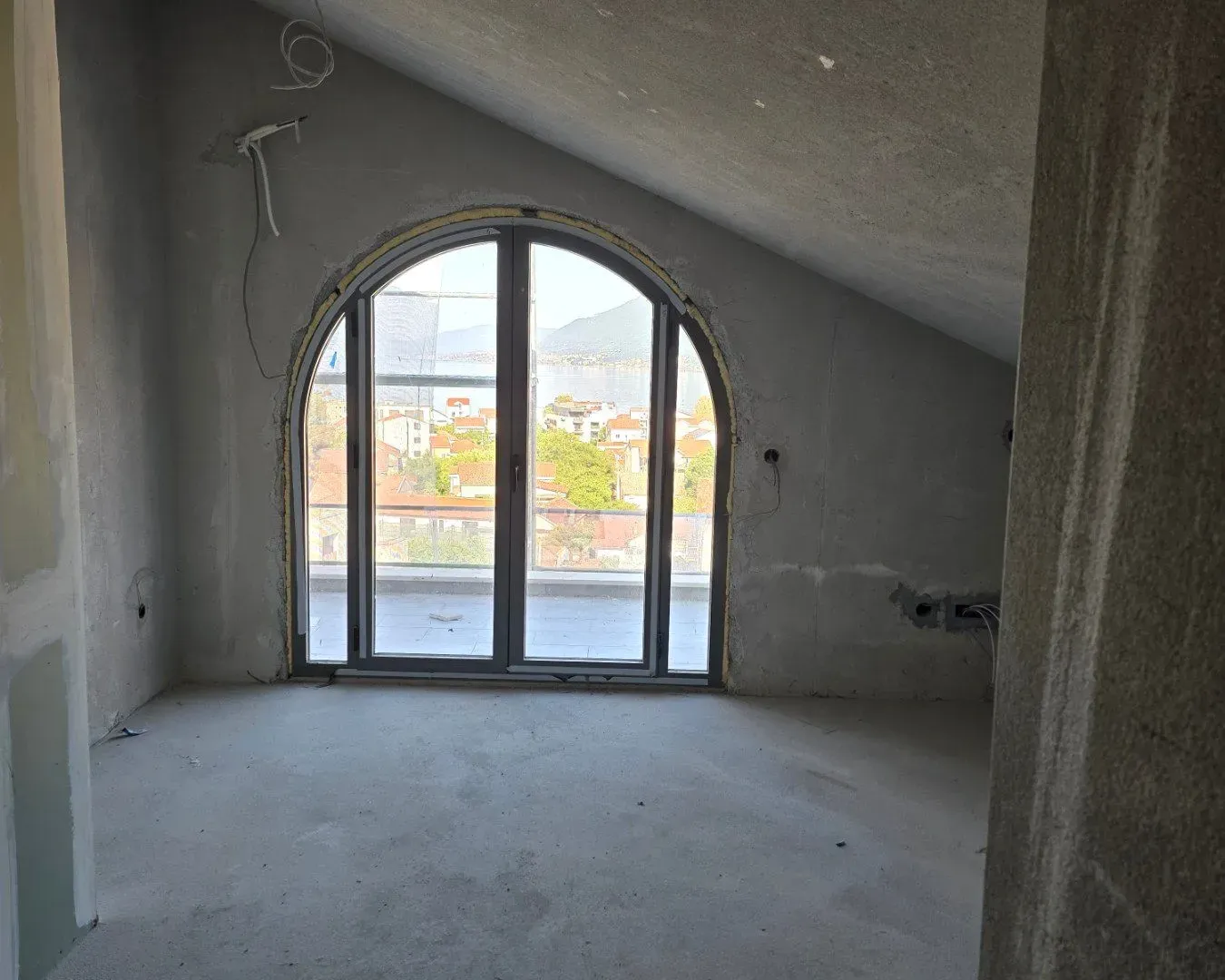 Prodaja, dvosoban stan, 51m², Donja Lastva, Tivat