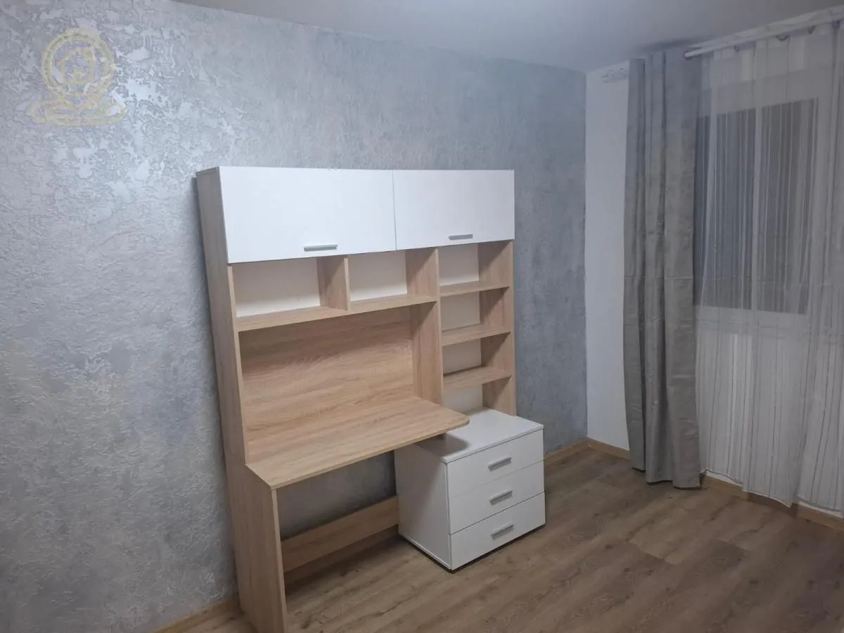 Izdavanje, trosoban stan, 75m², Vrežina, Niš