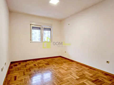 Sale, one bedroom apartment, 50m², Pobrežje, Podgorica - image 10