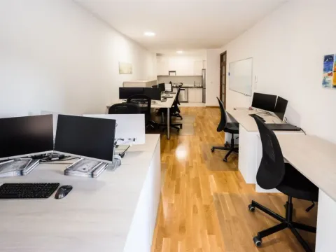 Rent, two bedroom apartment, 68m², Stari Aerodrom, Podgorica - image 13