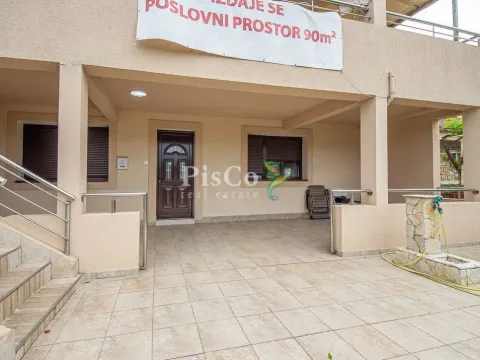 Izdavanje, poslovni prostor, 90m², Masline, Podgorica - image 2