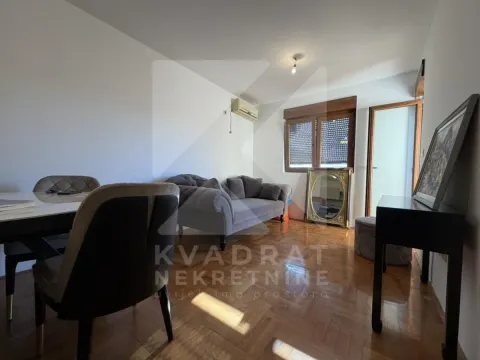 Prodaja, jednosoban stan, 39m², Stari Aerodrom, Podgorica - image 2