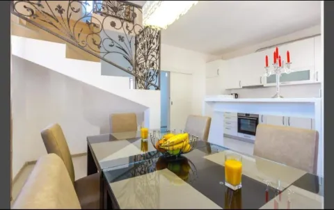 Rent, two bedroom apartment, 120m², Petrovac, Budva - image 10