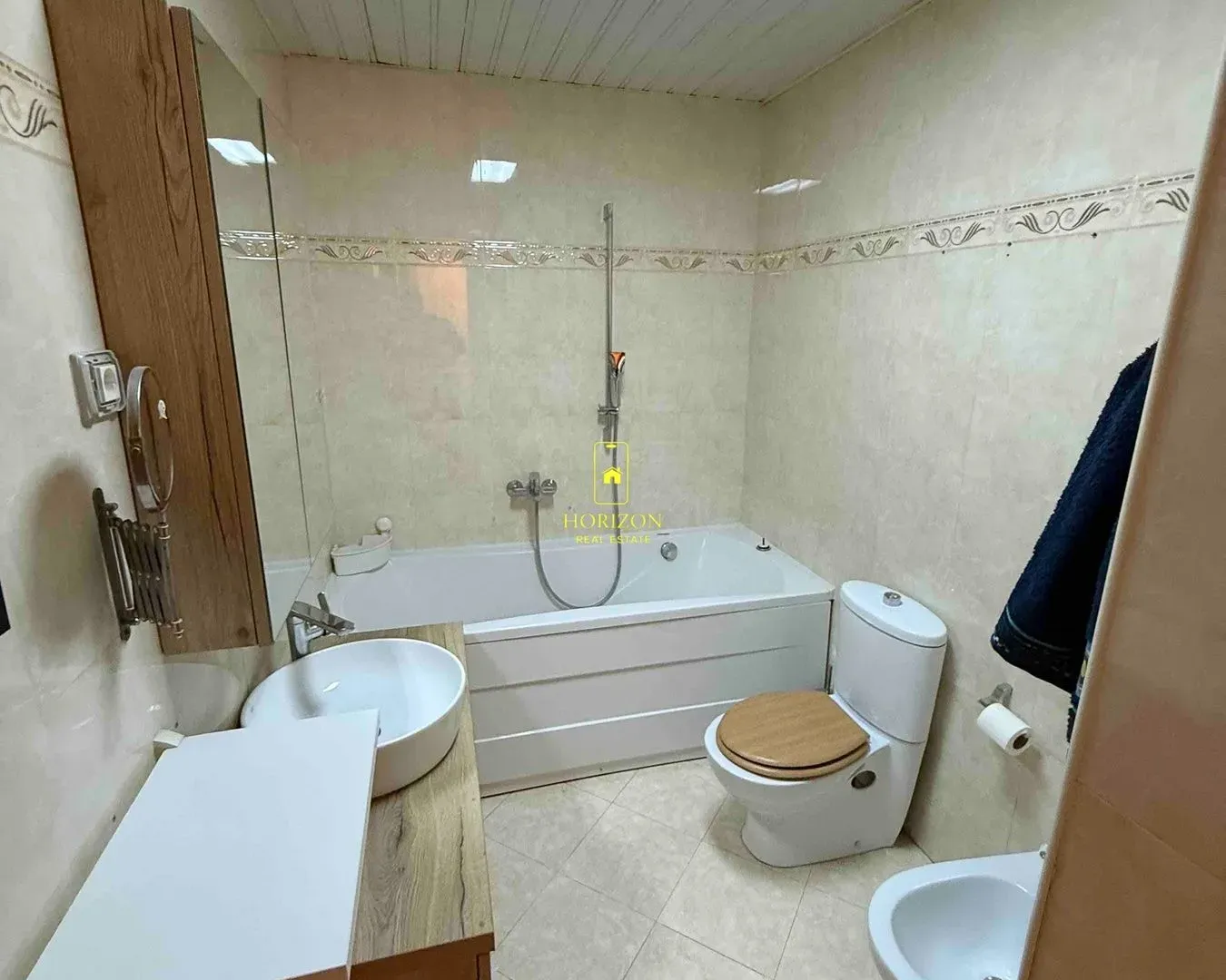 Prodaja, trosoban stan, 100m², Preko Morače, Podgorica