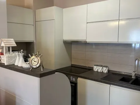 Prodaja, dvosoban stan, 64m², City Kvart, Podgorica - image 4