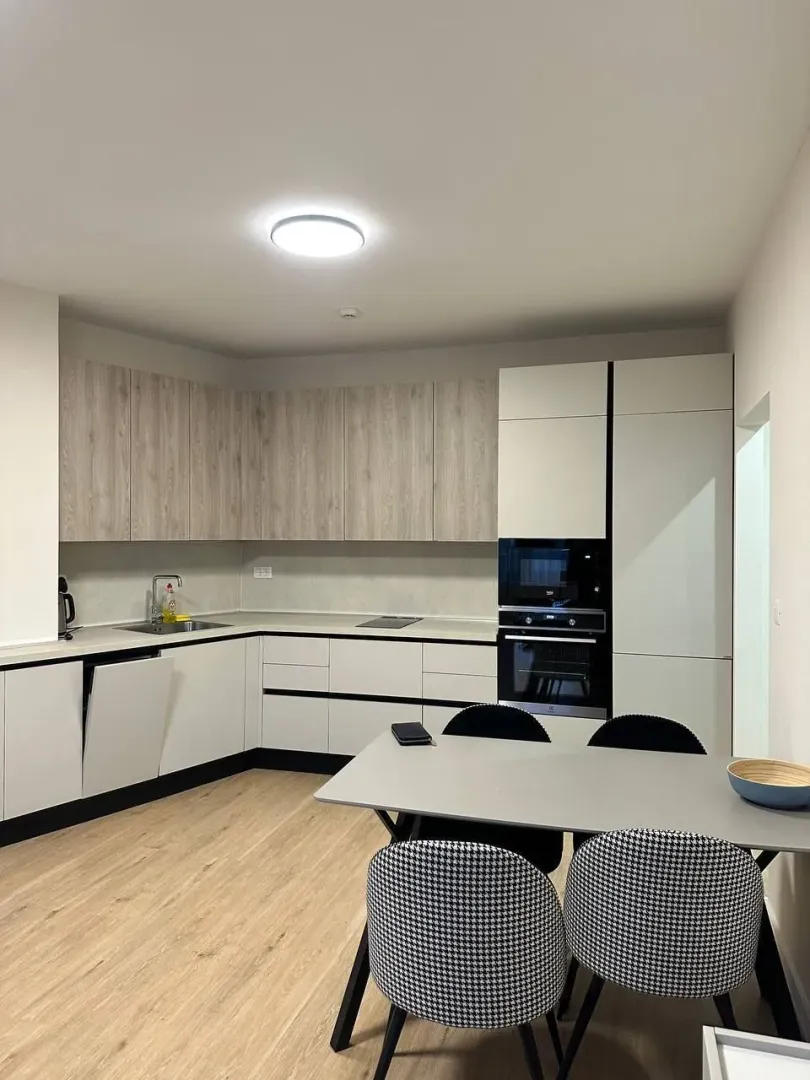 Rent, two bedroom apartment, 68m², Bečići, Budva