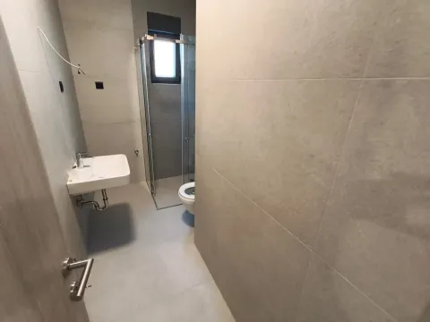 Sale, office space, 30m², Blok 9, Podgorica - image 11