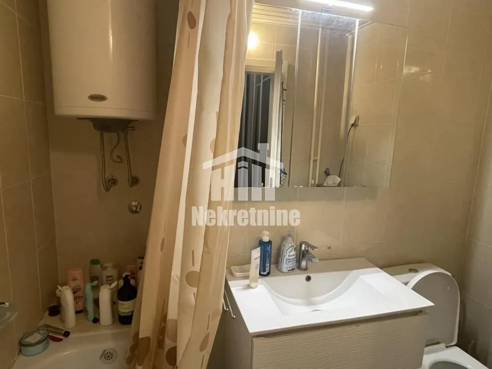 Prodaja, dvosoban stan, 75m², Novi Beograd Sve Podlokacije, Beograd