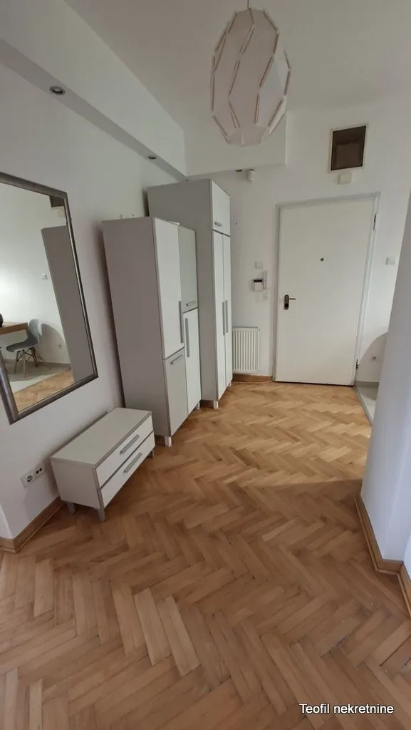 Izdavanje, dvosoban stan, 70m², Stari Grad, Beograd