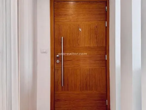 Izdavanje, trosoban stan, 130m², Centar, Tivat - image 13