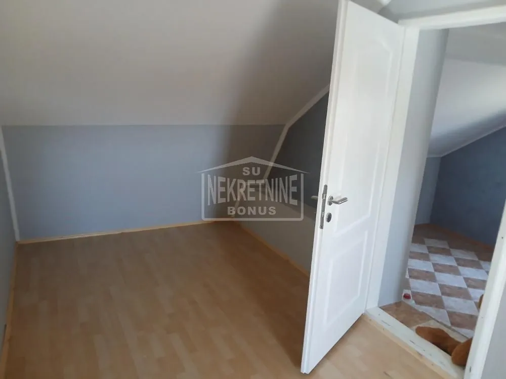 Prodaja, kuća, 220m², Dudova Šuma, Subotica