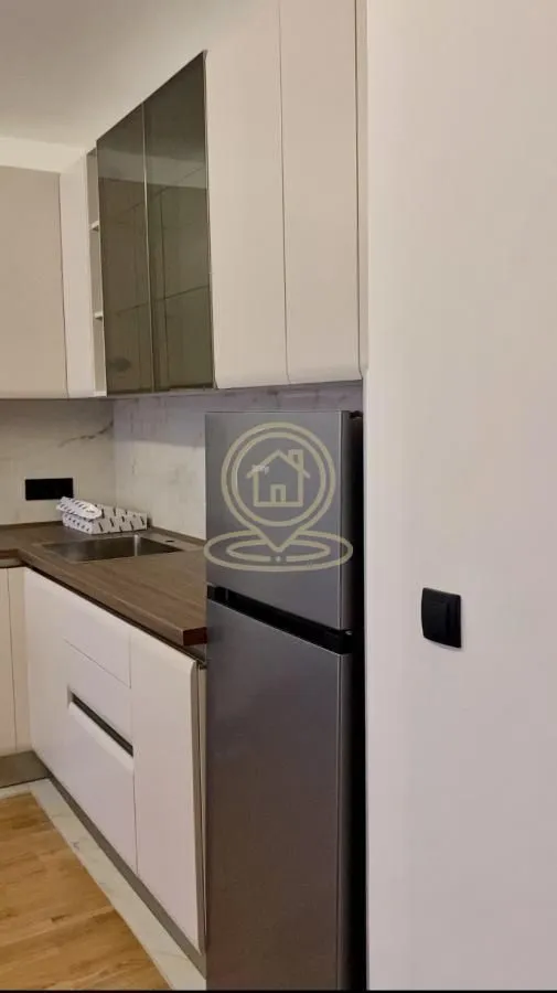 Izdavanje, dvosoban stan, 80m², Medijana, Niš