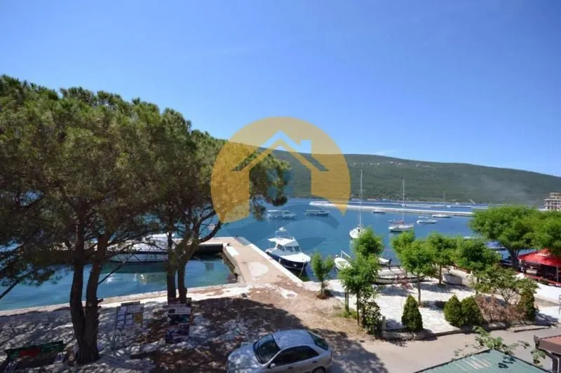 Prodaja, ugostiteljski objekat, 450m², Đenovići, Herceg Novi