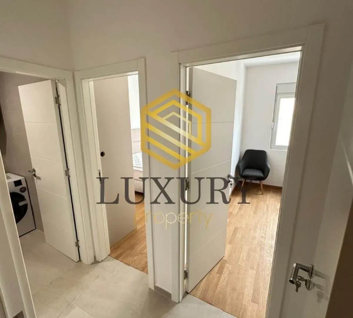 Izdavanje, dvosoban stan, 66m², Zabjelo, Podgorica