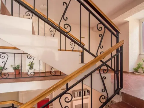 Sale, one bedroom apartment, 35m², Bečići, Budva - image 1