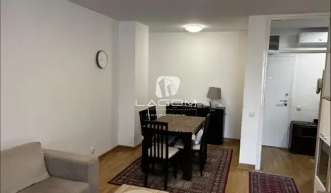 Dnevna soba sa trpezarijom i garniturom za sedenje. - image 6