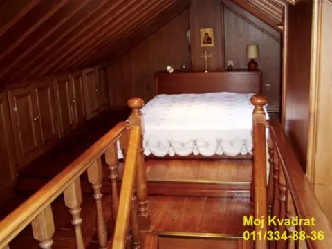 Prodaja, četvorosoban stan, 142m², Zemun Centar, Zemun Sve Podlokacije - image 14