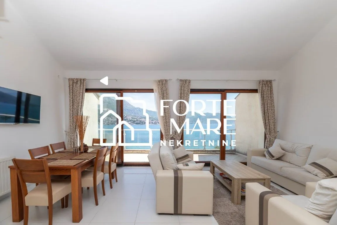 Prodaja, trosoban stan, 118m², Njivice, Herceg Novi