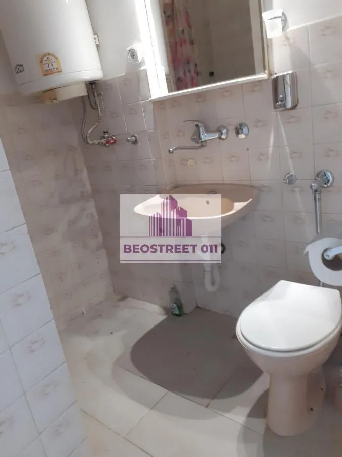 Prodaja, četvorosoban stan, 115m², Čubura, Beograd