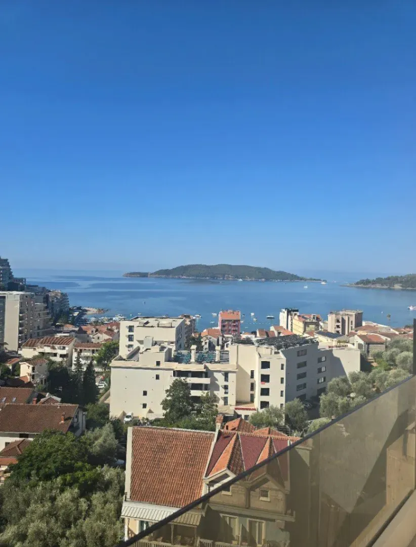 Prodaja, dvosoban stan, 64m², Rafailovići, Budva