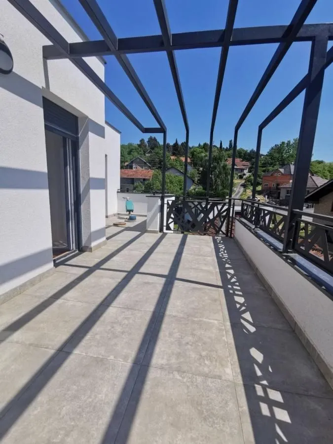 Prodaja, četvorosoban stan, 124m², Sremska Kamenica, Petrovaradin