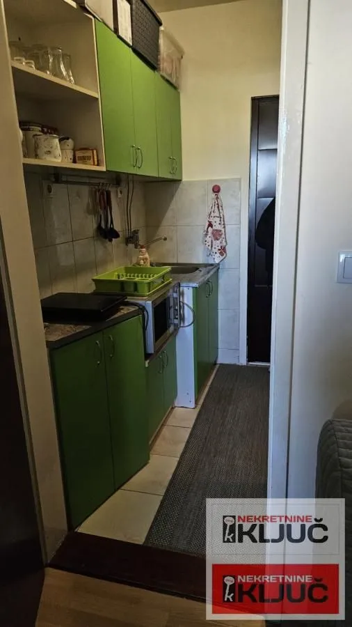 Prodaja, garsonjera, 17m², Bulevar Oslobodjenja, Novi Sad Sve Podlokacije