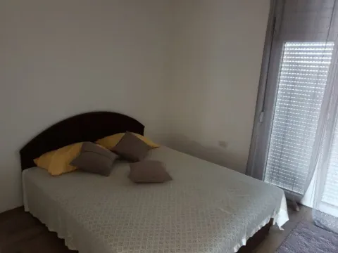 Izdavanje, jednosoban stan, 50m², Stari Aerodrom, Podgorica - image 6