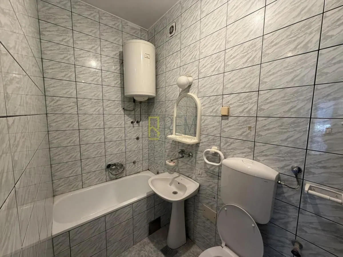 Rent, two bedroom apartment, 58m², Centar, Podgorica
