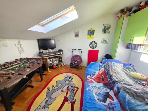Prodaja, dvosoban stan, 83m², Krivi Most, Podgorica - image 10