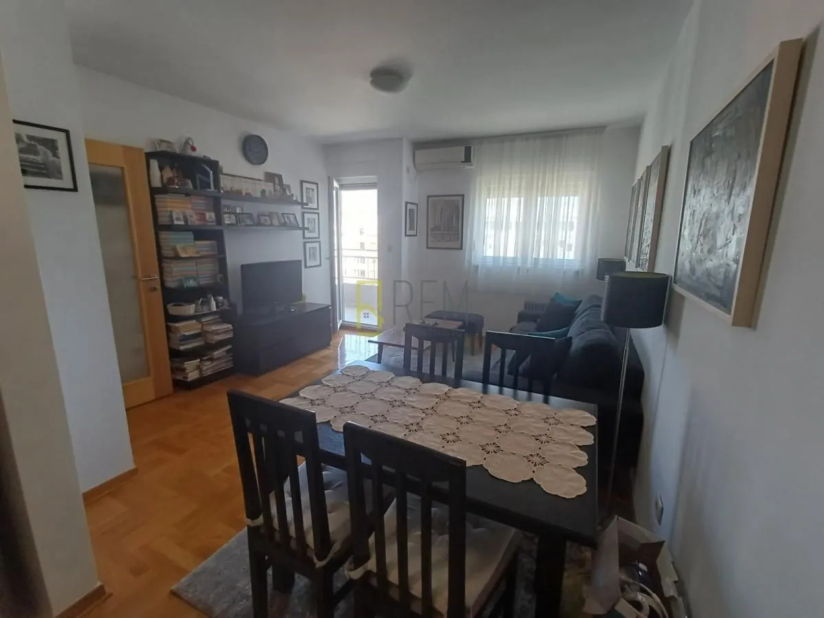 Prodaja, dvosoban stan, 55m², Stari Aerodrom, Podgorica