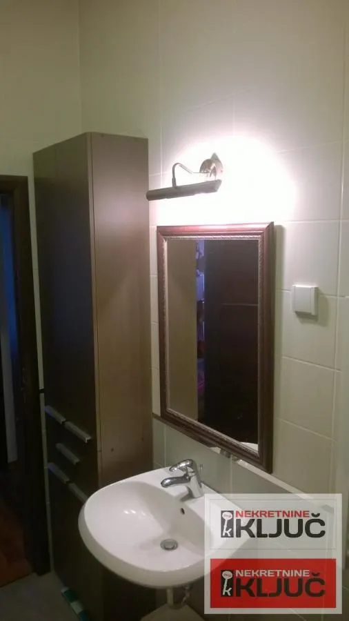 Prodaja, trosoban stan, 67m², Bulevar Evrope, Novi Sad Sve Podlokacije