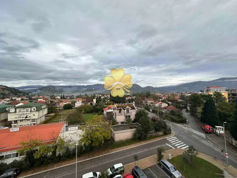 Izdavanje, jednosoban stan, 52m², Zagorič, Podgorica - image 10